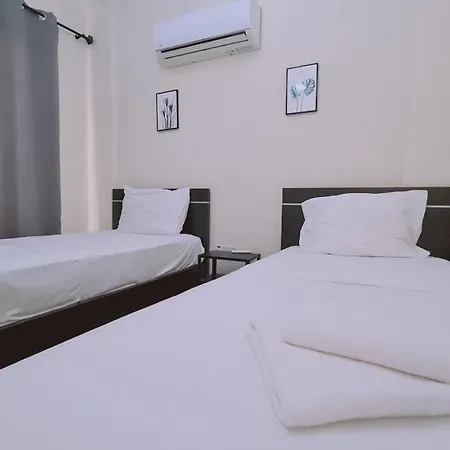 Sea And Salt Panoramic View לרנקה