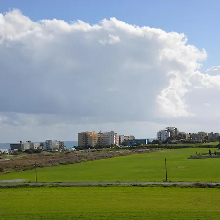 Sea And Salt Panoramic View Lägenhet Larnaca