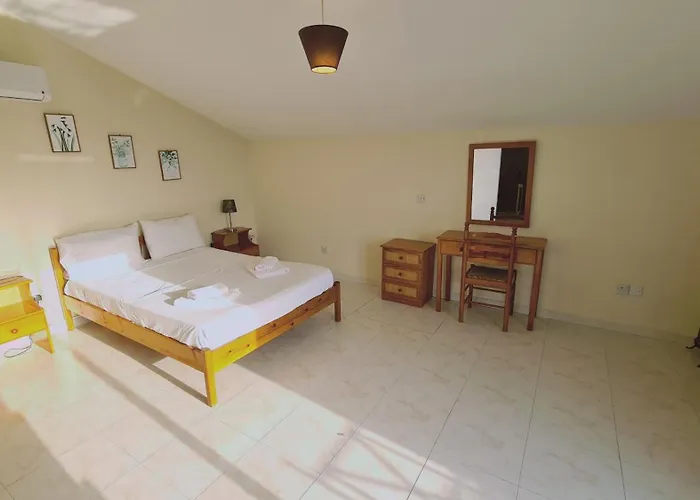 Sea And Salt Panoramic View Lägenhet Larnaca